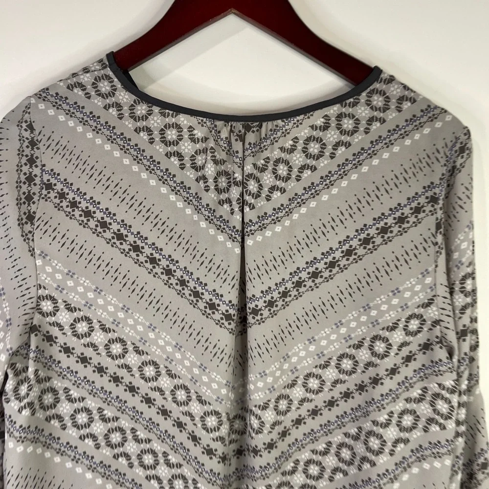 Maurices Light Gray Patterned Long Sleeve open shoulder Blouse - Picture 10 of 11